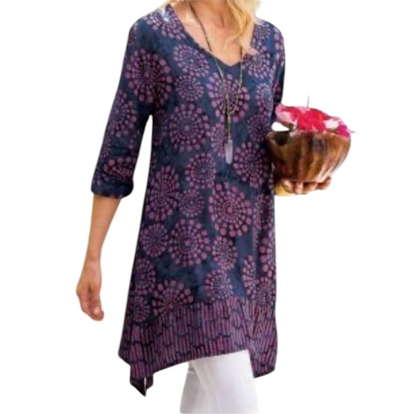 Soft Surroundings Printed V-Neck Asymmetric Tunic - Picture 1 of 13
